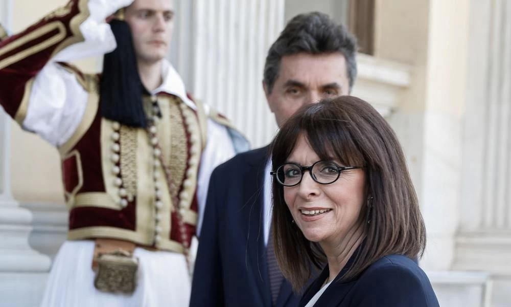 Σακελλαροπούλου: "Πράξη συμβολικής βίας" η μετατροπή της Μονής της Χώρας